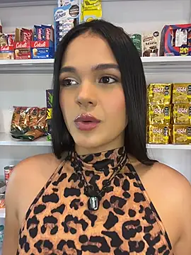 Bella-Ferrer stripchat live cam model