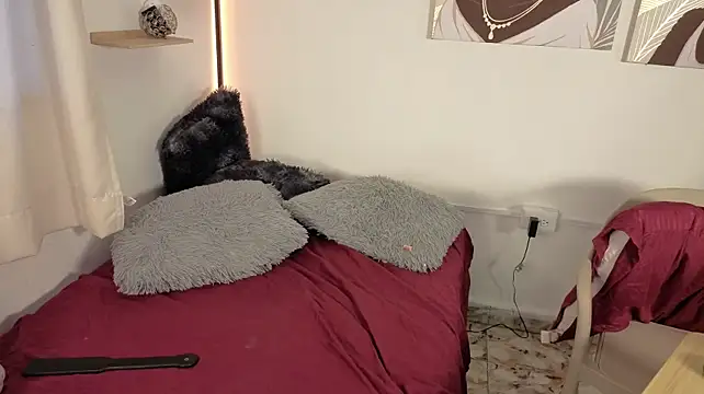 Maddy_Fox99 stripchat live cam model