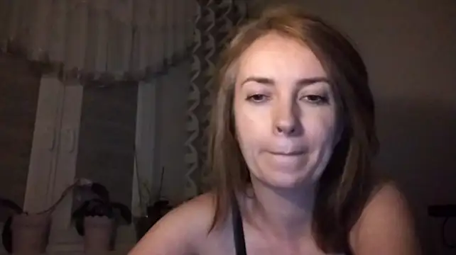 JenniferAlone stripchat live cam model