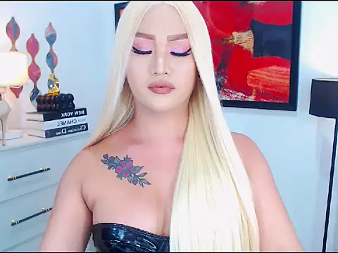 PlayfulloliviaTsX stripchat live cam model