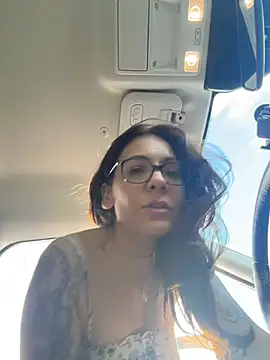BeautifulMesss stripchat live cam model