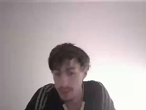 VelvetRagottiOG stripchat live cam model