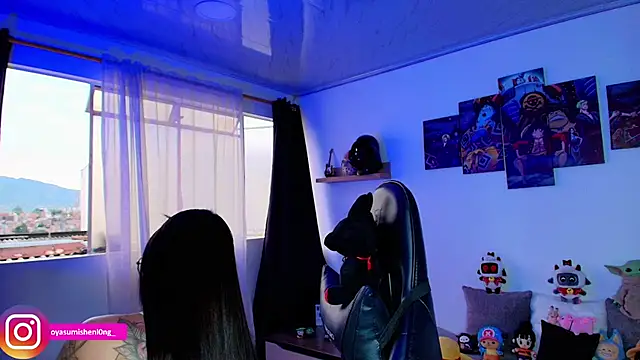 Nicorobinn stripchat live cam model