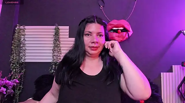 kinky_momm stripchat live cam model
