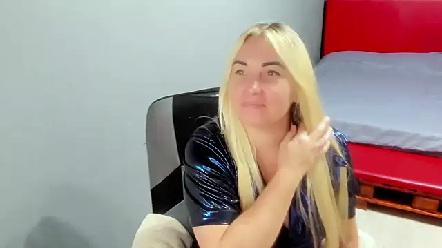 Ledi_Catherin stripchat live cam model