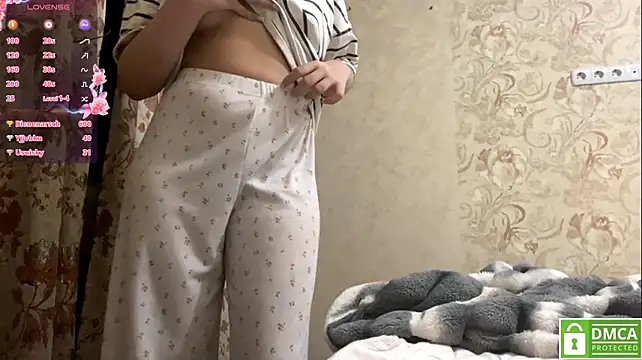 CeyaLier stripchat live cam model