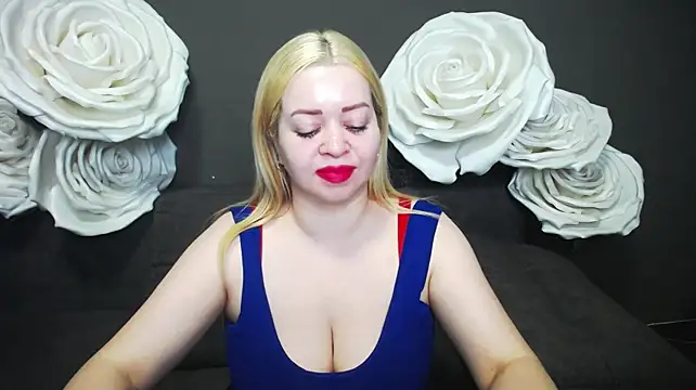 OliviaVerr stripchat live cam model