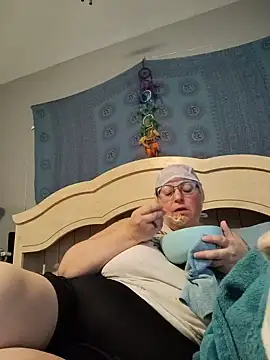 RavenOnyx stripchat live cam model