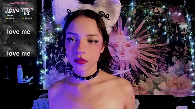 LaxiViolet stripchat live cam model