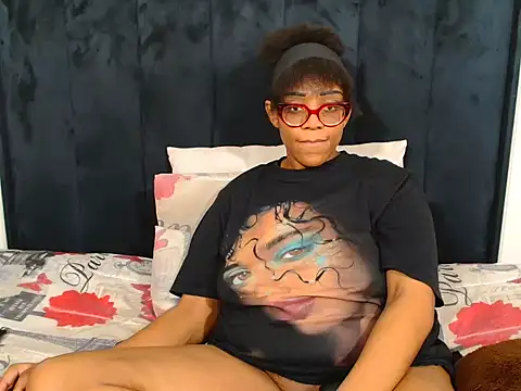 SultryDivax stripchat live cam model