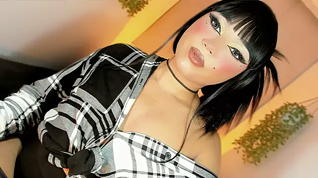 misstreslatin stripchat live cam model