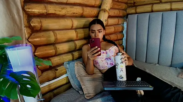 Chel_Rose stripchat live cam model