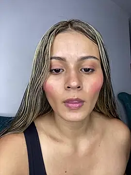 valen_rodri stripchat live cam model