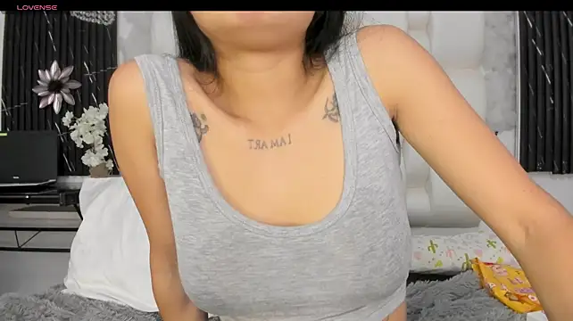 Kittytokyoo stripchat live cam model