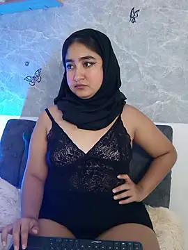 Samira_Awada stripchat live cam model