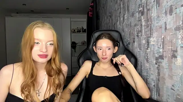 confusssed stripchat live cam model
