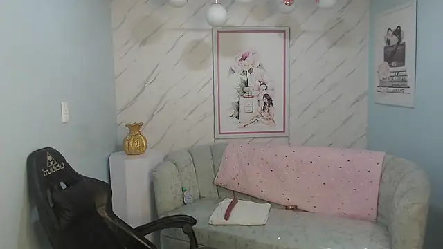 amara_bell_t stripchat live cam model
