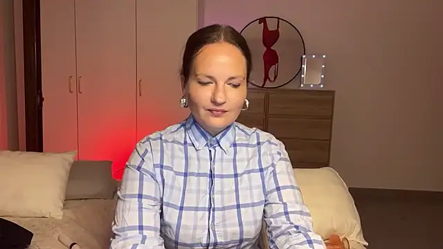 UnderWunder stripchat live cam model