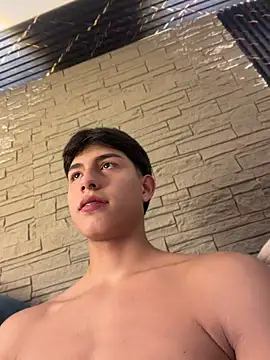 Lander_Cruz stripchat live cam model