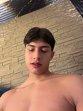 Lander_Cruz stripchat live cam model
