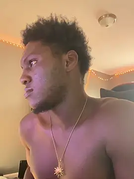 Festivitiesking1 stripchat live cam model