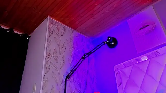 Dannyhot_ stripchat live cam model