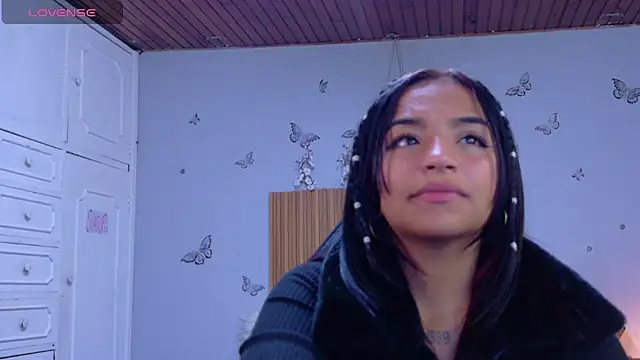 Manelyk_evans stripchat live cam model