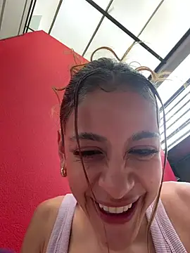 alana15 stripchat live cam model