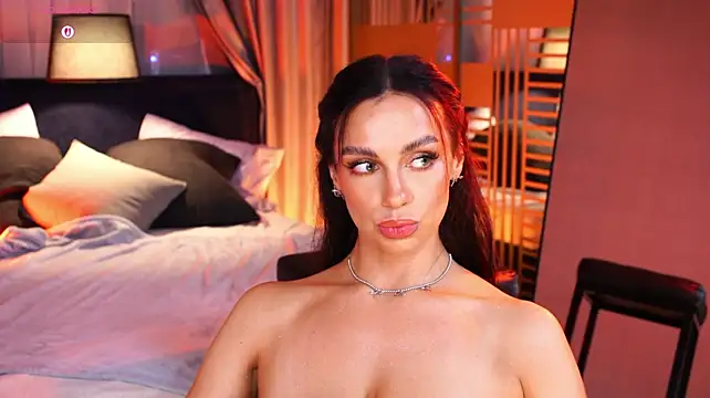 LunaNight stripchat live cam model