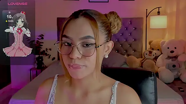 OxanaFedorova1- stripchat live cam model
