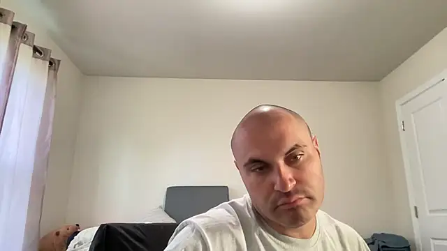 SluggishChase99 stripchat live cam model