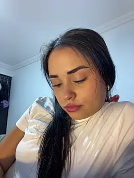 Kimmymadison- stripchat live cam model
