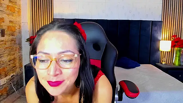KateTompson_ stripchat live cam model