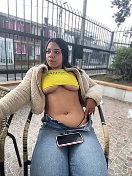 AdaPink_ stripchat live cam model