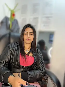 TAMMYBLACKK stripchat live cam model