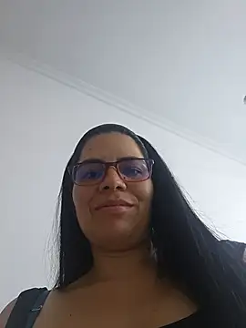 isabella_black1 stripchat live cam model
