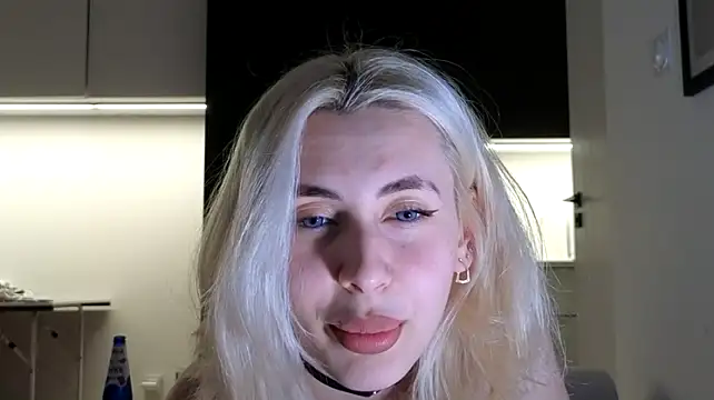 kara_7 stripchat live cam model