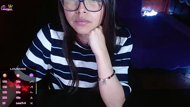 MidoriQuiinn stripchat live cam model