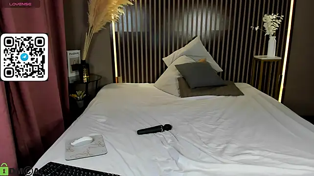Aly_Alyc stripchat live cam model