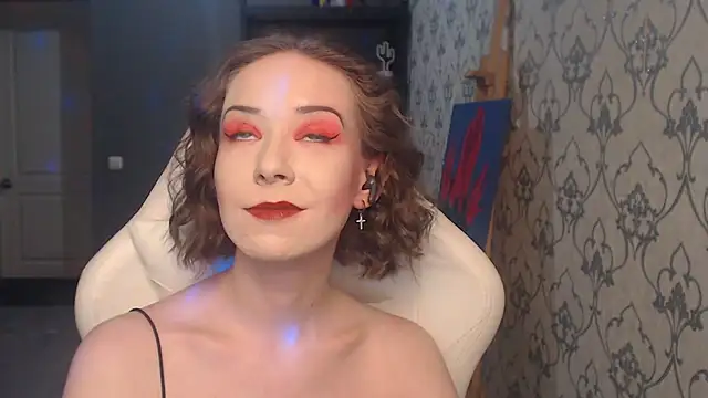 FascinatingEyess stripchat live cam model