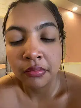 nicole_fisherr stripchat live cam model