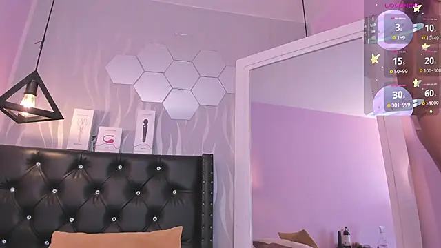lucia-cute stripchat live cam model