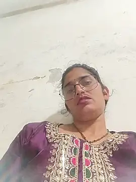 Pooja_shre stripchat live cam model