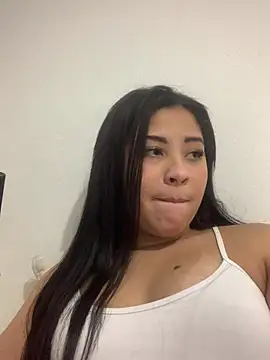 _byerii stripchat live cam model