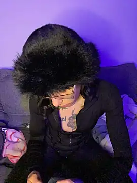 Poison_Ivy_29 stripchat live cam model
