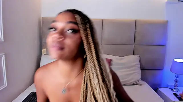 ShuriLux stripchat live cam model