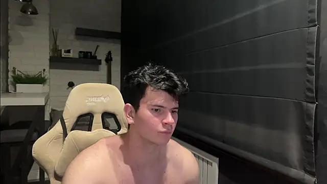 dinovl stripchat live cam model