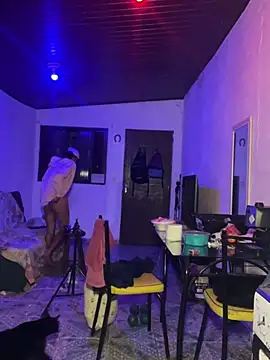 Myke_gon stripchat live cam model