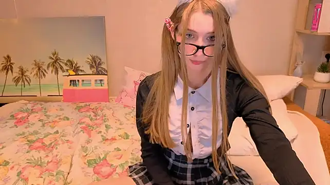 ShyBerryNelly stripchat live cam model