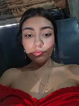 Sweed-virgin-pussy stripchat live cam model